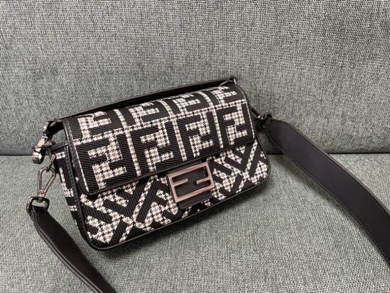 Smart Luxury 1:1 Baguette 27X6X14cm