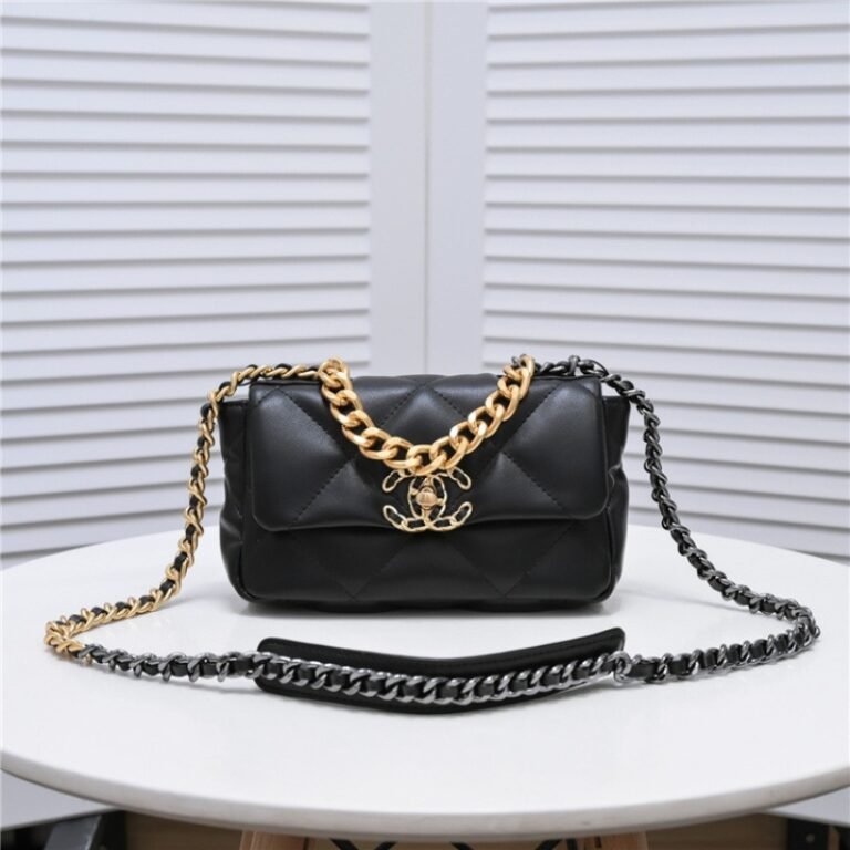 Smart Luxury 1:1 19 Flap Bag 20x12x6cm