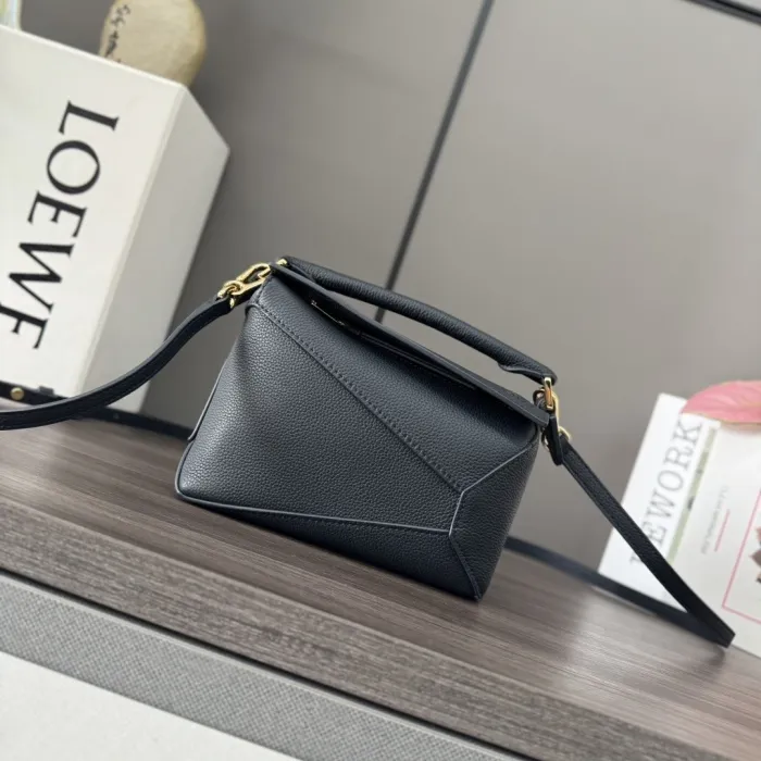 Atelier Signature AAA+ Puzzle Edge en piel de ternera granulada suave 18x12,5x8cm