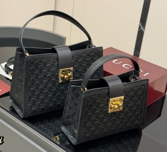 Smart Luxury 1:1 Padlock 25x17cm  |  32x21cm
