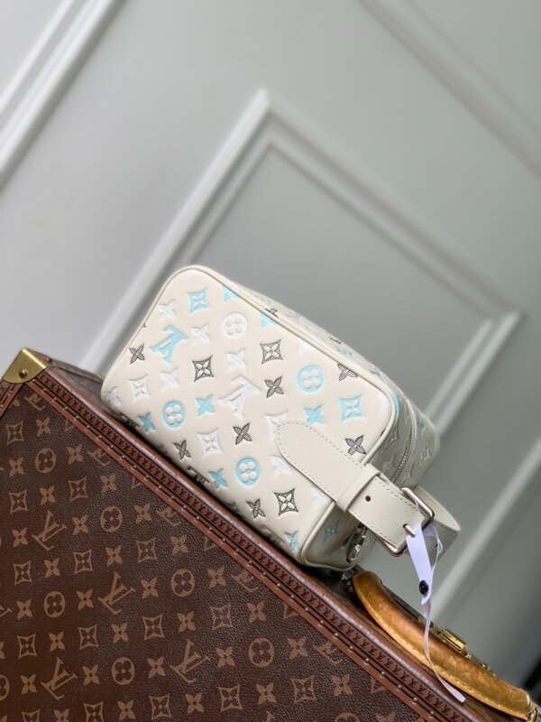 AAA+ Neceser LV 23x13x12cm
