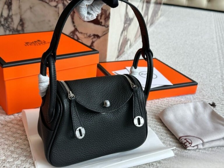 Smart Luxury 1:1 Lindy 20