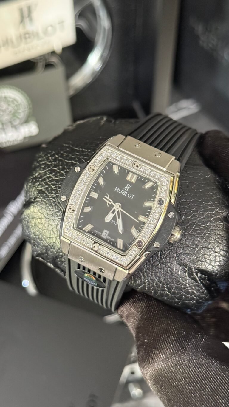 AAA+ Hublot SENNA (NEGRO/PLATA) BRILLANTES - 33mm