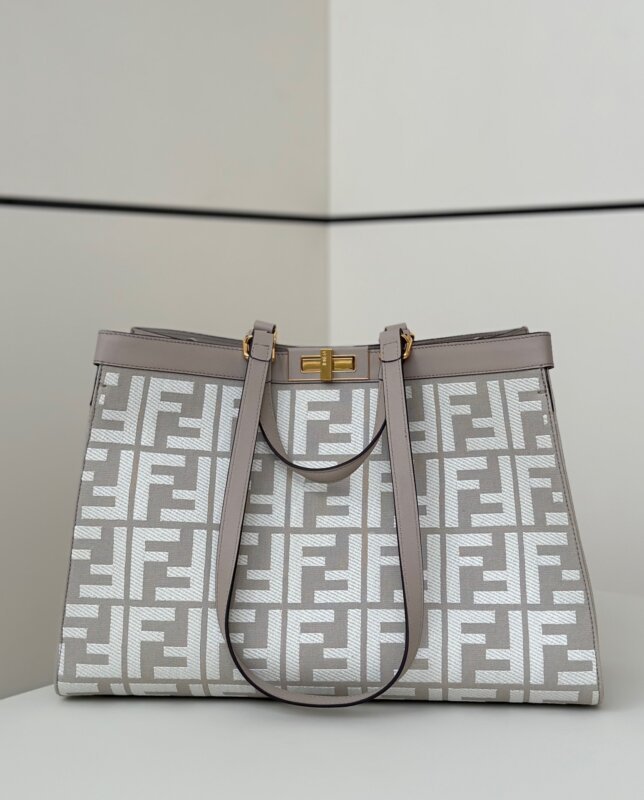 AAA+ Peekaboo Tote 40x12x29cm