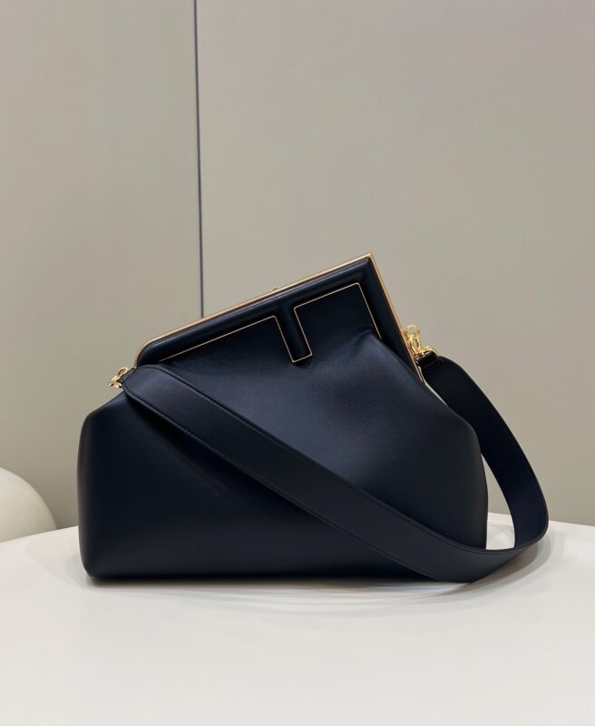 AAA+ Shiny 32.5x15x123.5cm