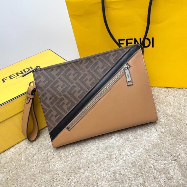 AAA+ Clutch Fendi 27x20x6cm