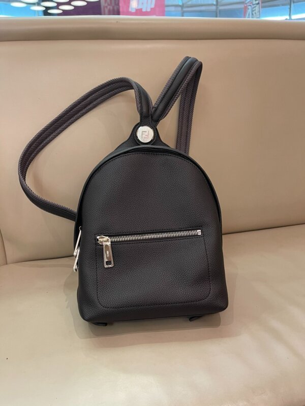 AAA+ Mochila Chiodo 36x24x12cm