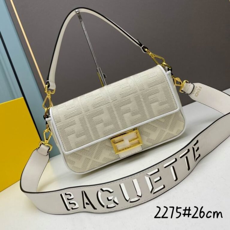 AAA+ Baguette 26cm