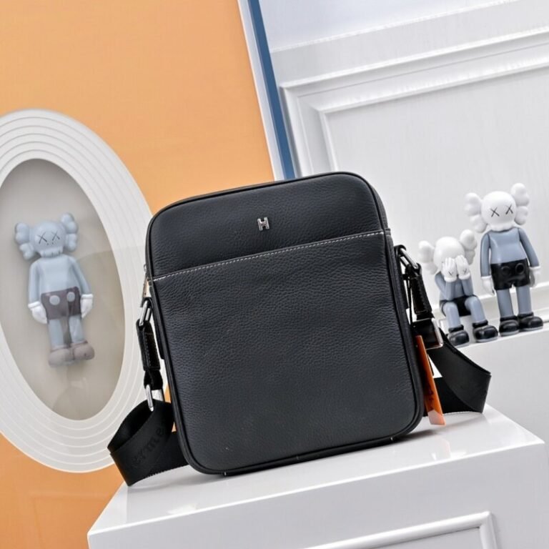 AAA+ Messenger Hermès 26x24x6cm