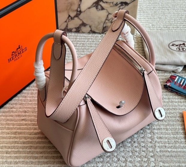 Smart Luxury 1:1 Lindy 26