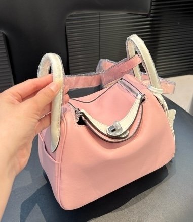 Smart Luxury 1:1 Lindy 20