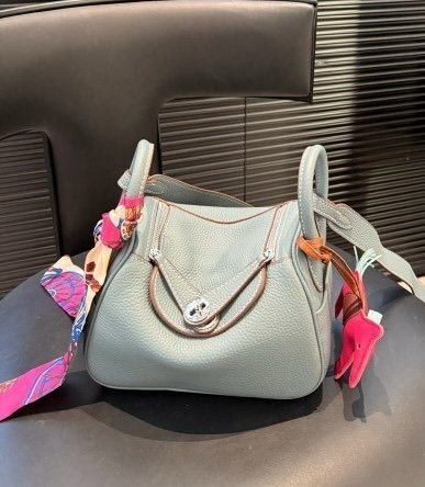 Smart Luxury 1:1 Lindy 20 | 26