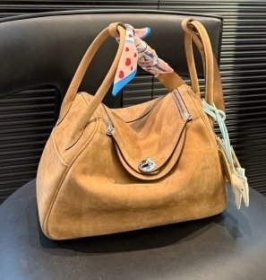 Smart Luxury 1:1 Lindy 26