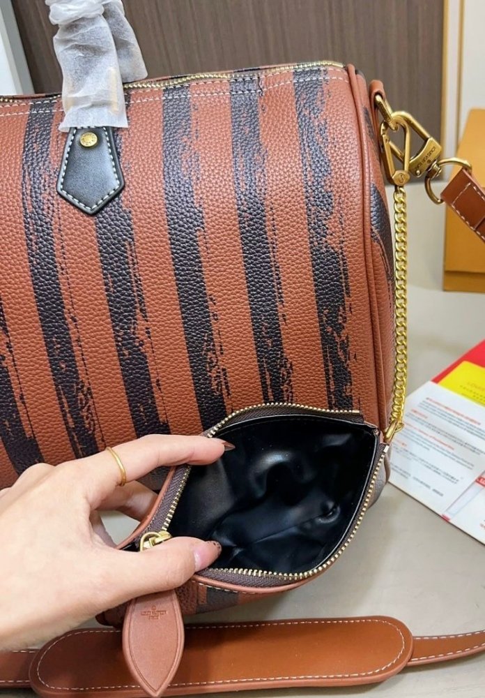 Smart Luxury 1:1 Speedy P9 40x24cm - Imagen 2