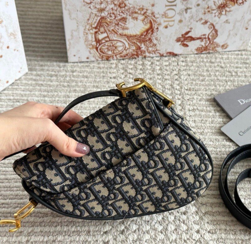 Smart Luxury 1:1 Saddle 20cm - Imagen 5