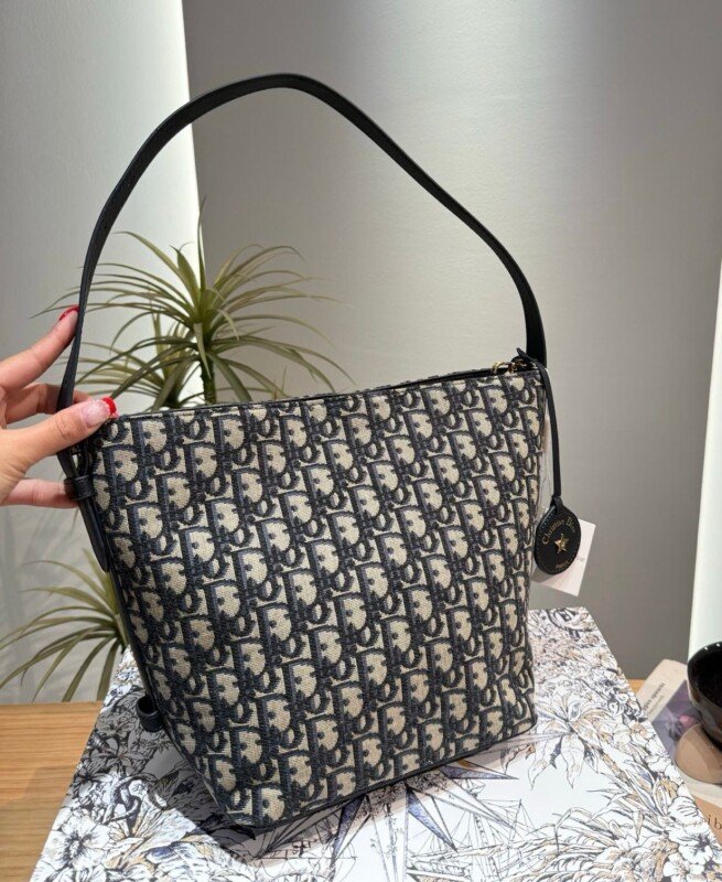 Smart Luxury 1:1 Star 20x23cm