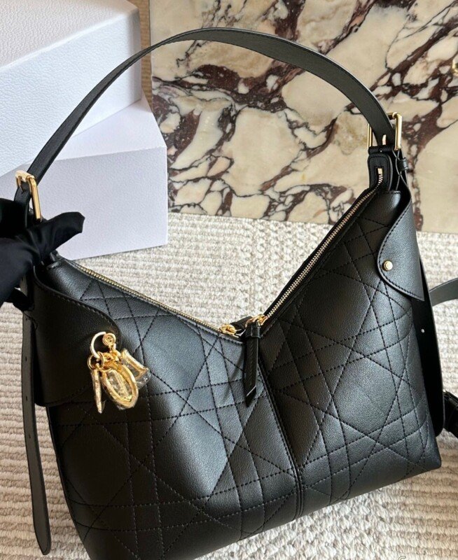 Smart Luxury 1:1 Voyage 29x24cm