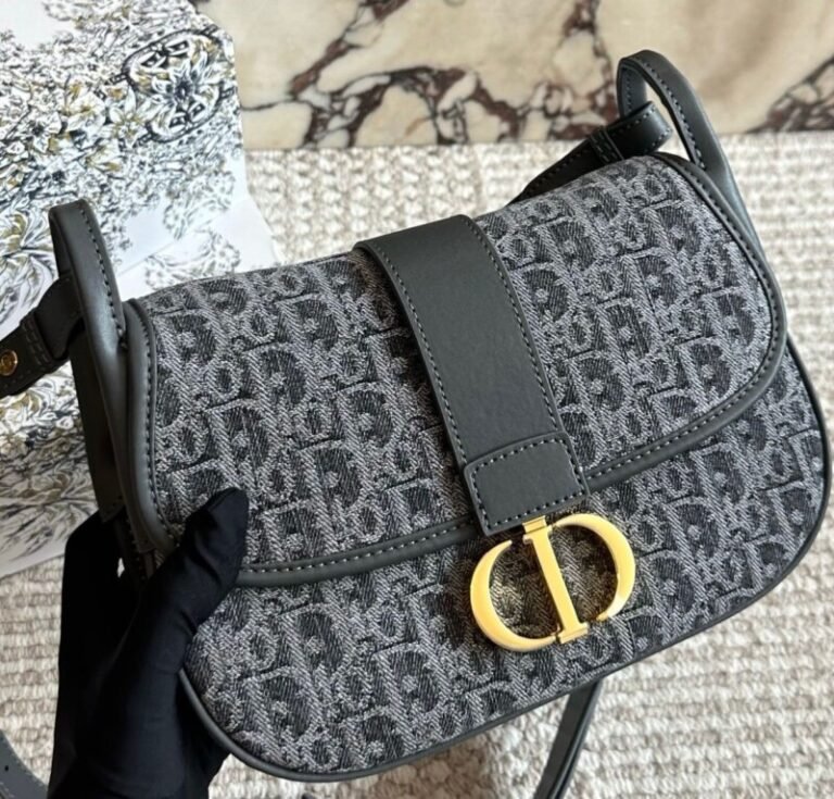 Smart Luxury 1:1 Montaigne 25x17cm