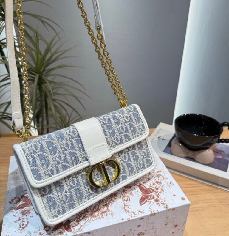 Smart Luxury 1:1 Montaigne 21x11cm