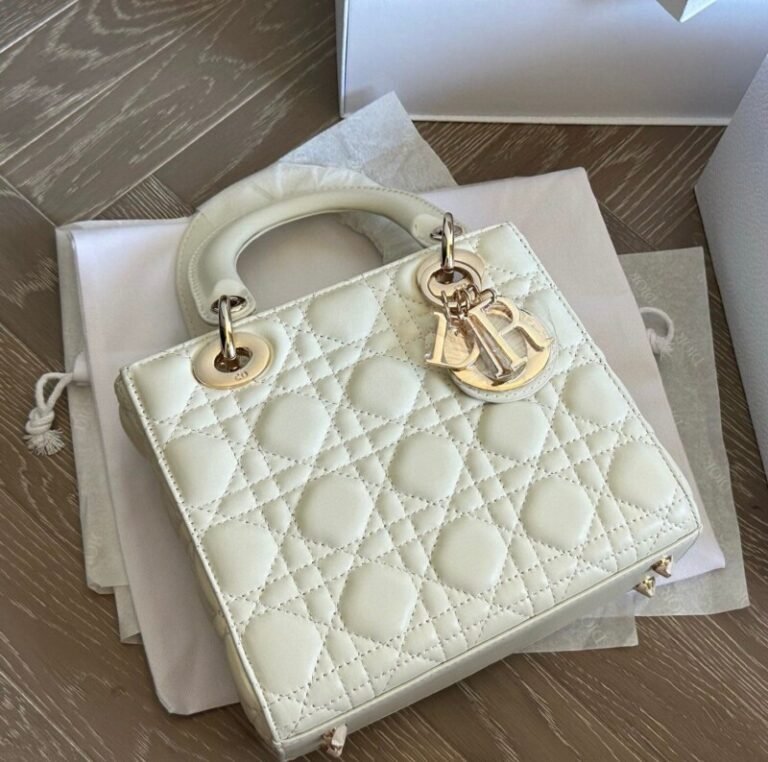 Smart Luxury 1:1 Lady 20cm