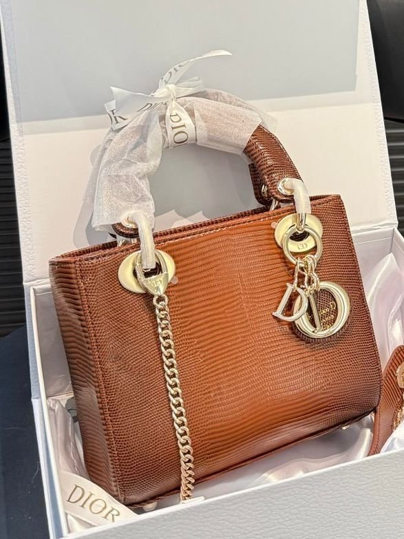 Smart Luxury 1:1 Lady 17x15cm
