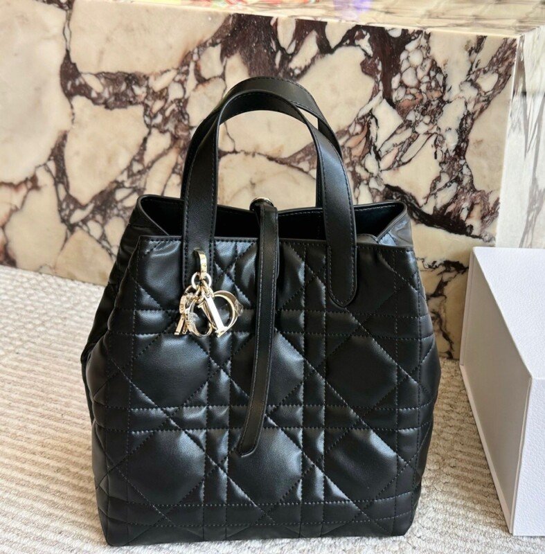 Smart Luxury 1:1 Toujours 24x21cm