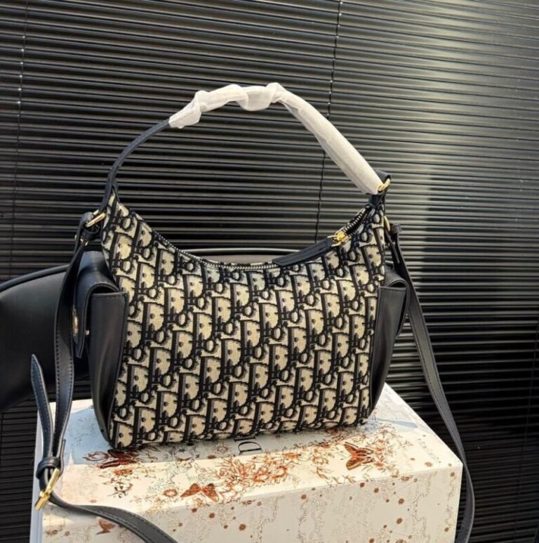 Smart Luxury 1:1 Hobo 23x18cm