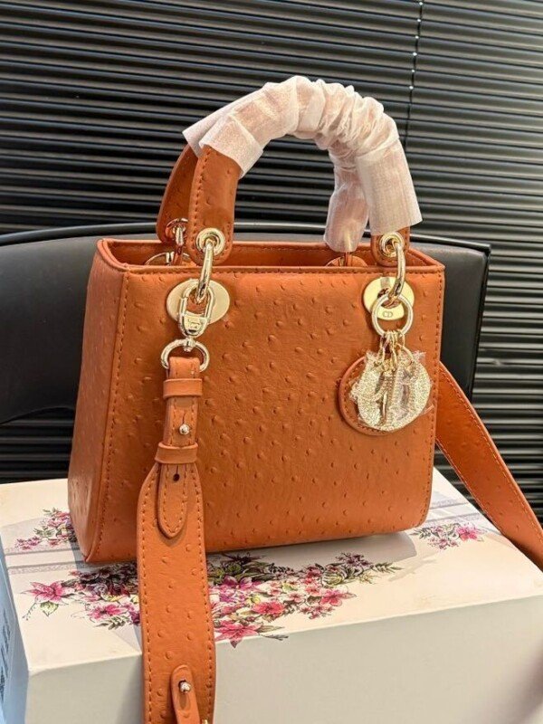 Smart Luxury 1:1 Lady 20x26cm