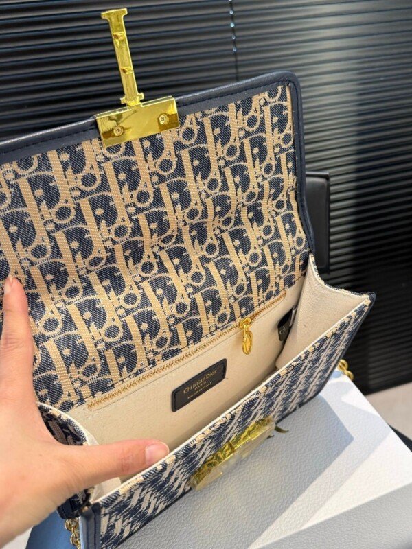 Smart Luxury 1:1 Montaigne 24x17cm - Imagen 4