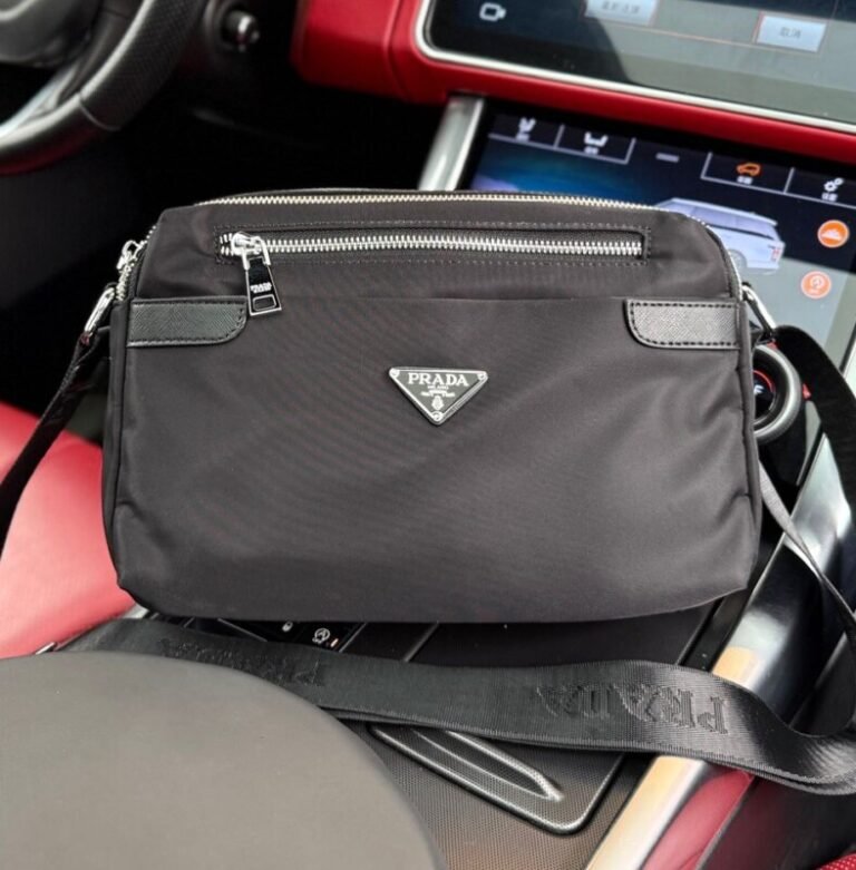 Smart Luxury 1:1 Re-Nylon 28x18cm