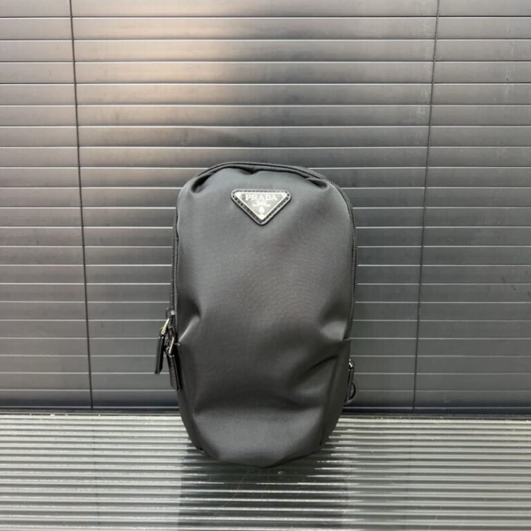 Smart Luxury 1:1 Re-Nylon 28x17cm