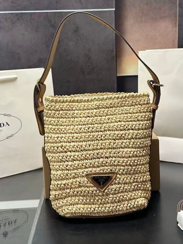 Smart Luxury 1:1 Bucket 17.5x11cm