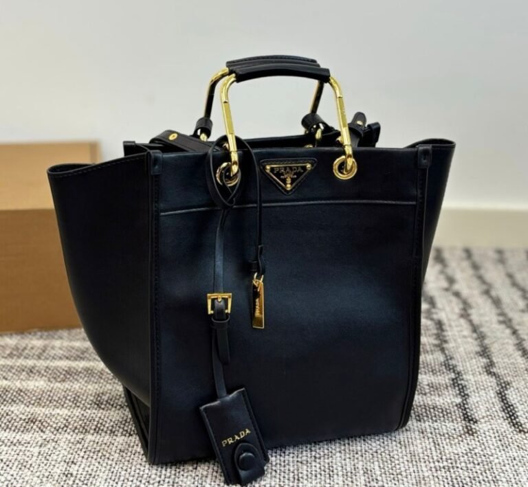 Smart Luxury 1:1 Tote 23x27cm