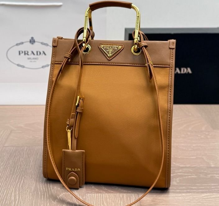 Smart Luxury 1:1 Re-Nylon 23x27cm