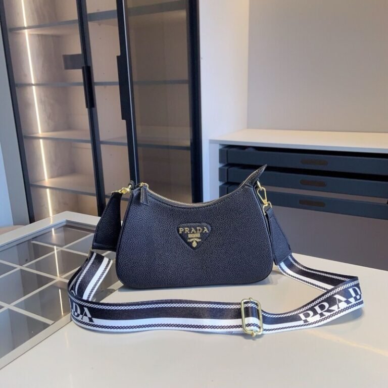 Smart Luxury 1:1 Re-Edition 25×16