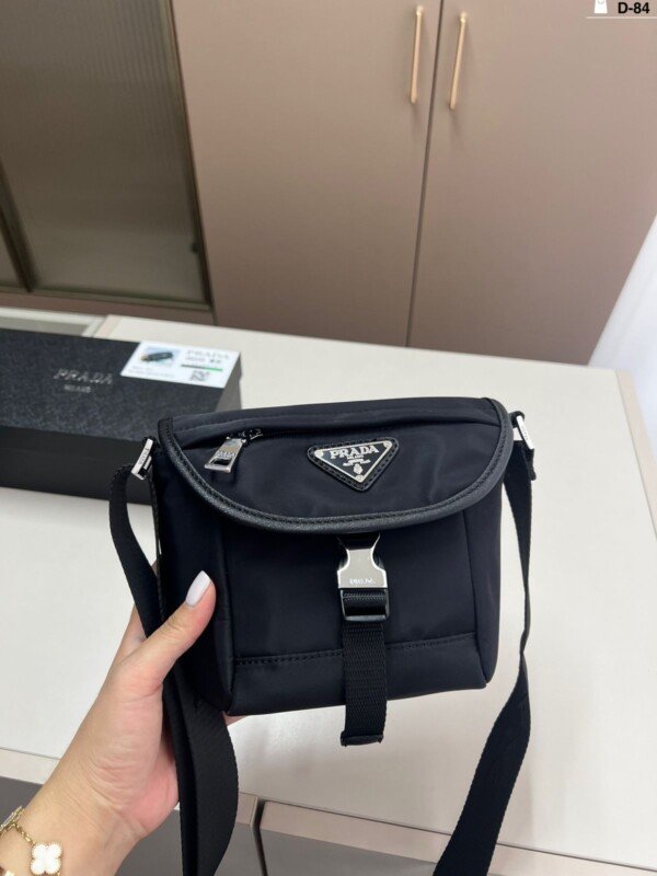 Smart Luxury 1:1 Re-Nylon