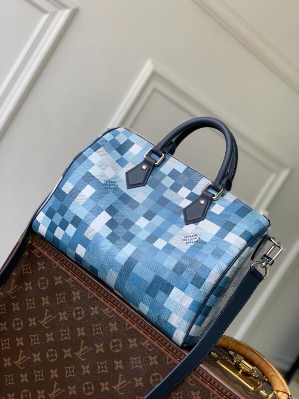 AAA+ Speedy 30 | 34x22x19cm